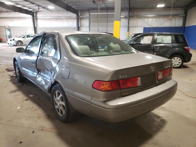 Photo 3 from auction – 2000 TOYOTA CAMRY LE with VIN 4T1BF22K7YU105880