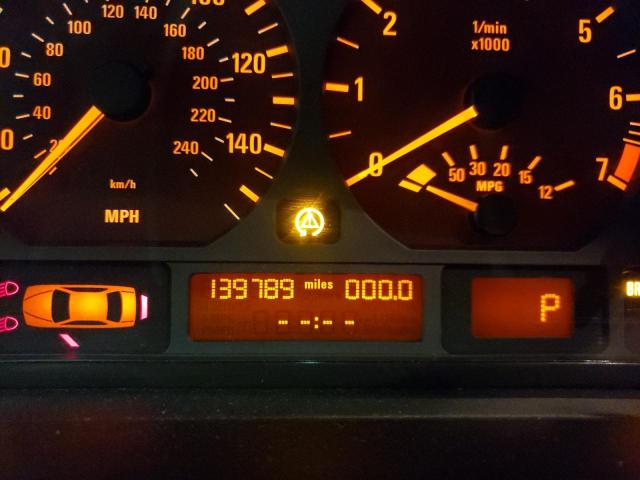 Photo 8 from auction – 2005 BMW 325 XI with VIN WBAEU33435PR15303