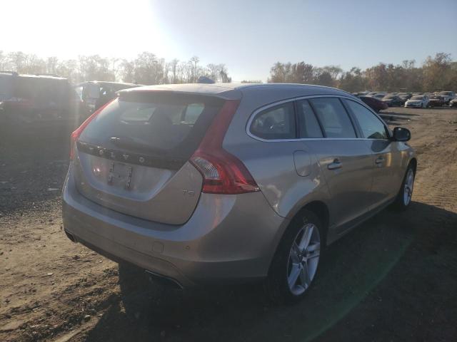Photo 4 from auction – 2015 VOLVO V60 PREMIE with VIN YV140MEK7F1253767