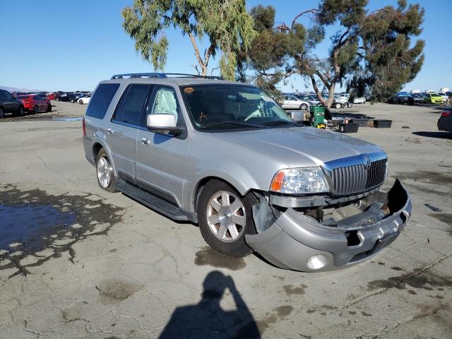 LINCOLN NAVIGATOR 2003 with VIN 5LMFU27R03LJ39832 - Photo from auction