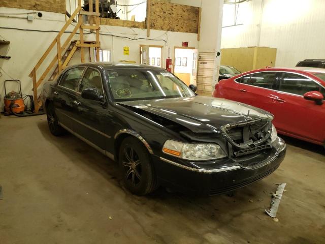 LINCOLN TOWNCAR 2004 with VIN 1LNHM83W34Y653432 - Photo from auction