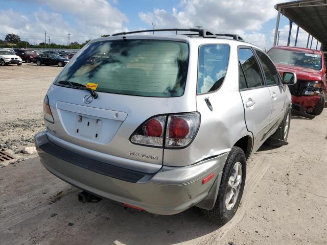 Photo 4 from auction – 2002 LEXUS RX 300 with VIN JTJGF10U720145879