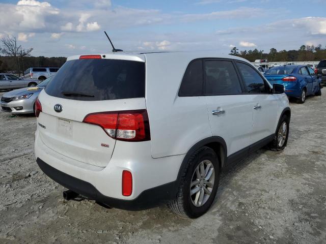 Photo 4 from auction – 2015 KIA SORENTO LX with VIN 5XYKT3A63FG555807