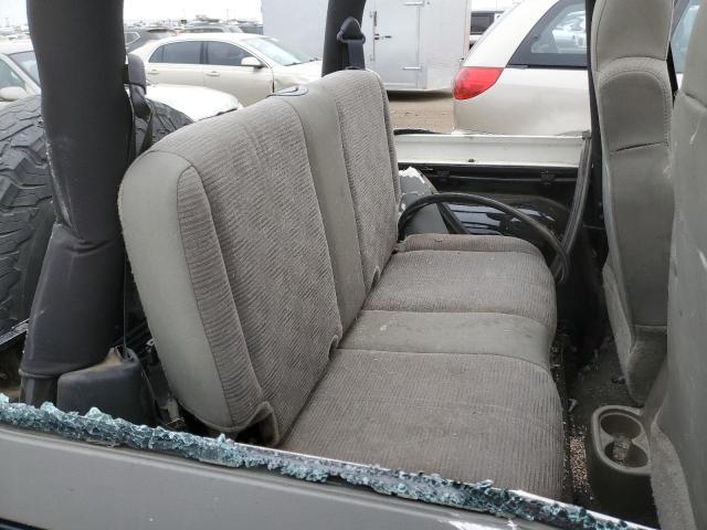 Photo 6 from auction – 2004 JEEP WRANGLER X with VIN 1J4FA39S54P758033