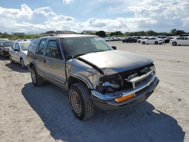Photo 1 from auction – 2000 CHEVROLET BLAZER with VIN 1GNDT13W7Y2334645