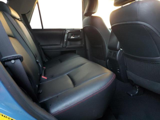 Photo 6 from auction – 2018 TOYOTA 4RUNNER SR with VIN JTEBU5JR4J5525263