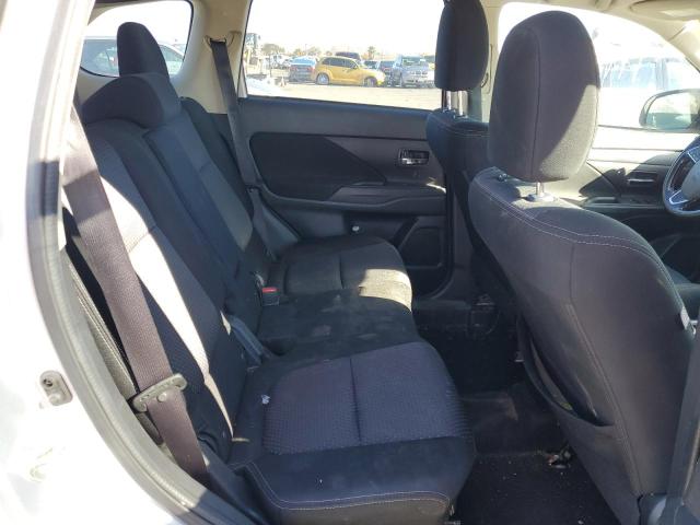 Photo 6 from auction – 2016 MITSUBISHI OUTLANDER with VIN JA4AD3A37GZ020233