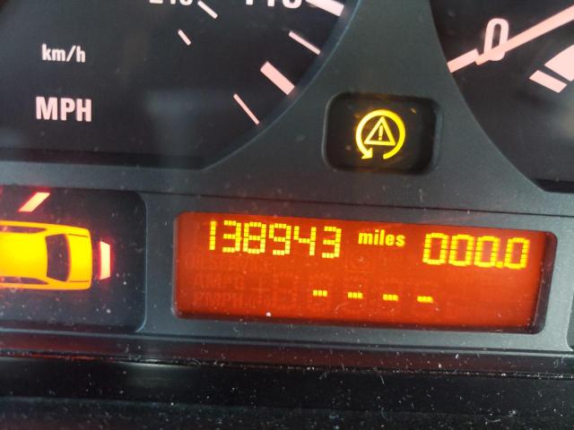Photo 8 from auction – 2001 BMW 325 I with VIN WBAAV33421FV04115