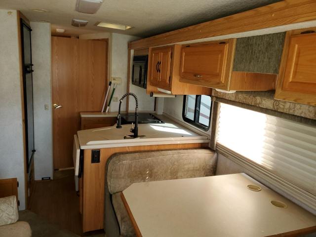 Photo 6 from auction – 2003 WINNEBAGO BRAVE with VIN 5B4LP57G433360034