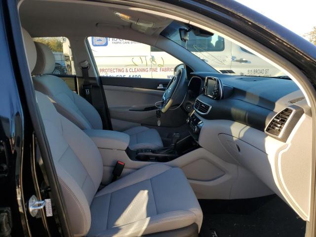 Photo 5 from auction – 2019 HYUNDAI TUCSON SE with VIN KM8J2CA46KU072880