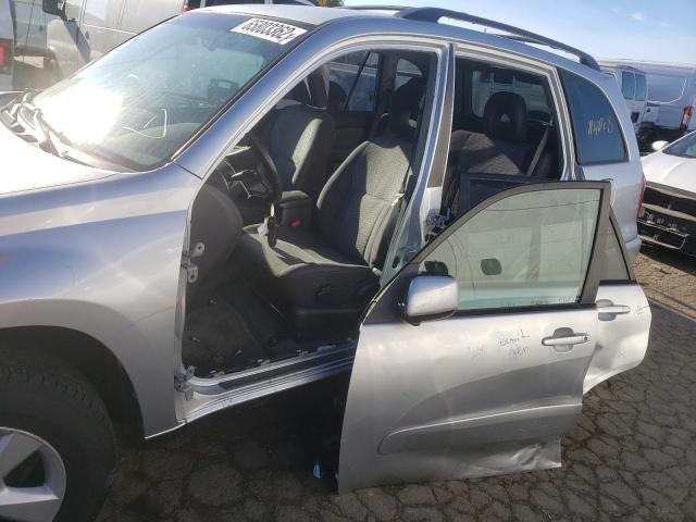 Photo 9 from auction – 2004 TOYOTA RAV4 with VIN JTEGD20VX40009476