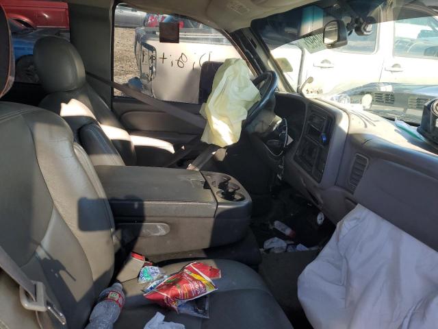 Photo 5 from auction – 2005 CHEVROLET SILVERADO with VIN 1GCHK29285E107272