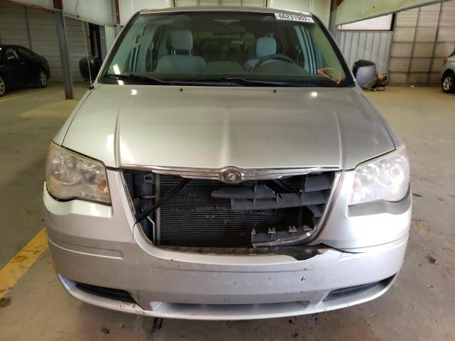Photo 9 from auction – 2008 CHRYSLER TOWN & COU with VIN 2A8HR44H98R826551