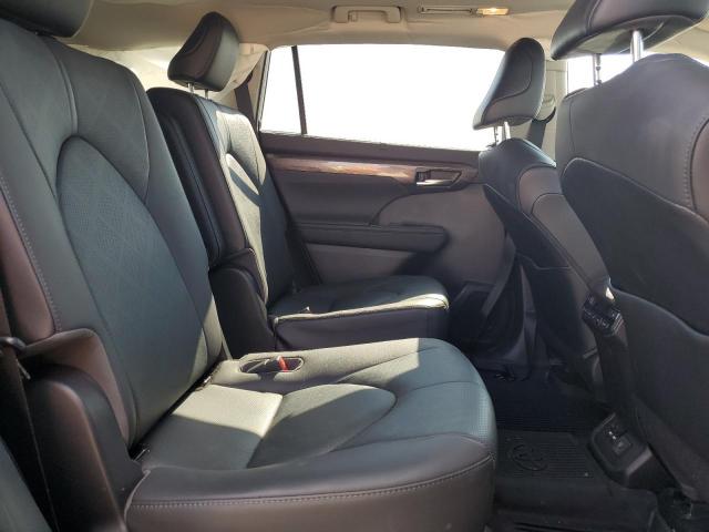 Photo 6 from auction – 2020 TOYOTA HIGHLANDER with VIN 5TDFZRAH3LS025727