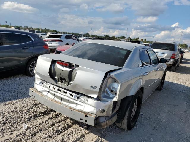 Photo 4 from auction – 2009 CHRYSLER 300 LX with VIN 2C3KA43D89H614562