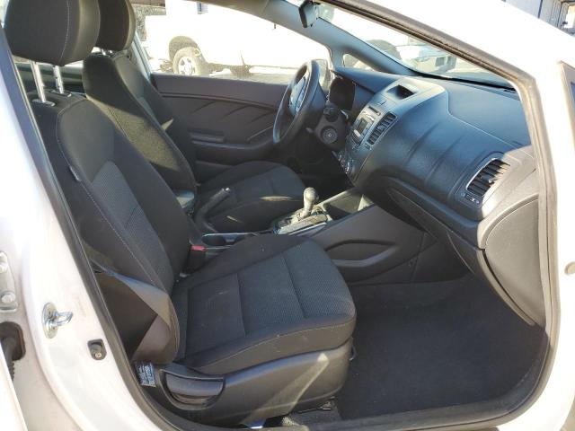 Photo 5 from auction – 2017 KIA FORTE LX with VIN 3KPFK4A74HE142894