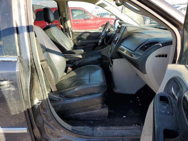 Photo 5 from auction – 2016 CHRYSLER TOWN & COU with VIN 2C4RC1BG0GR289976