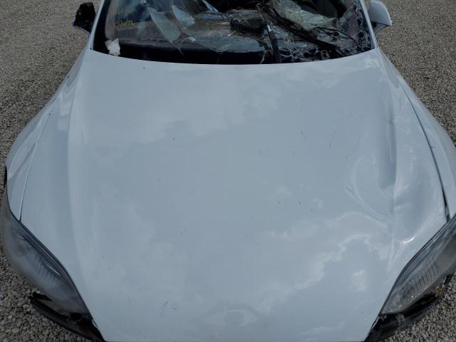 Photo 7 from auction – 2015 TESLA MODEL S 85 with VIN 5YJSA1H25FF081024