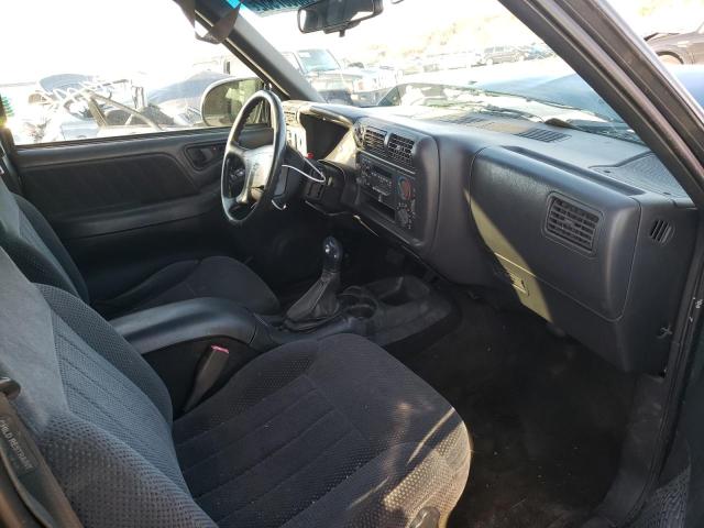 Photo 5 from auction – 1997 CHEVROLET BLAZER with VIN 1GNDT13W5V2241215