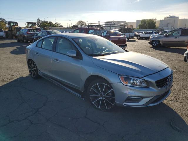 VOLVO S60 DYNAMI 2018 with VIN YV126MFL5J2453143 - Photo from auction