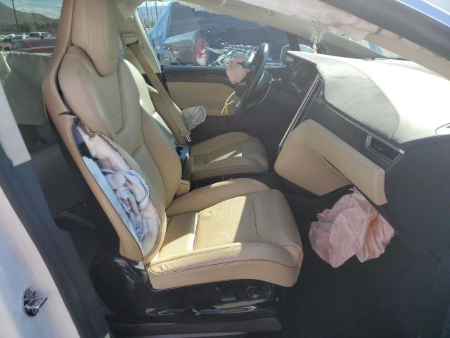 Photo 5 from auction – 2016 TESLA MODEL X with VIN 5YJXCBE22GF002064