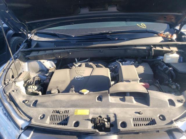 Photo 7 from auction – 2017 TOYOTA HIGHLANDER with VIN 5TDKZRFH3HS212397