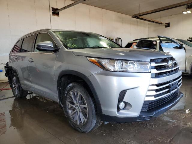 TOYOTA HIGHLANDER 2017 with VIN 5TDJZRFH0HS520770 - Photo from auction