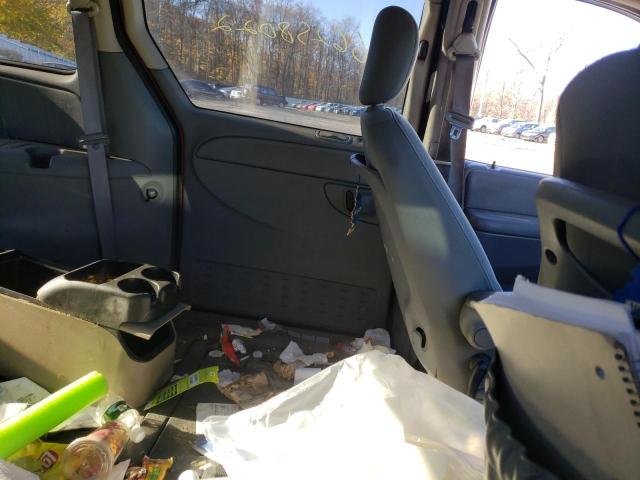 Photo 6 from auction – 2007 CHRYSLER TOWN & COU with VIN 2A4GP44R77R340217