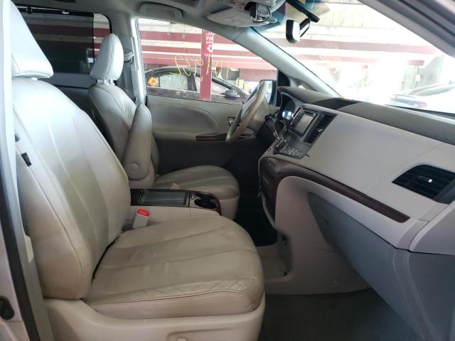 Photo 5 from auction – 2014 TOYOTA SIENNA XLE with VIN 5TDYK3DC2ES474328