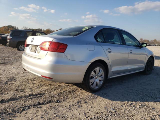 Photo 4 from auction – 2013 VOLKSWAGEN JETTA BASE with VIN 3VW2K7AJ7DM368999