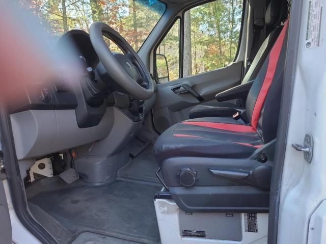 Photo 9 from auction – 2007 DODGE SPRINTER 2 with VIN WD0PE745475194485