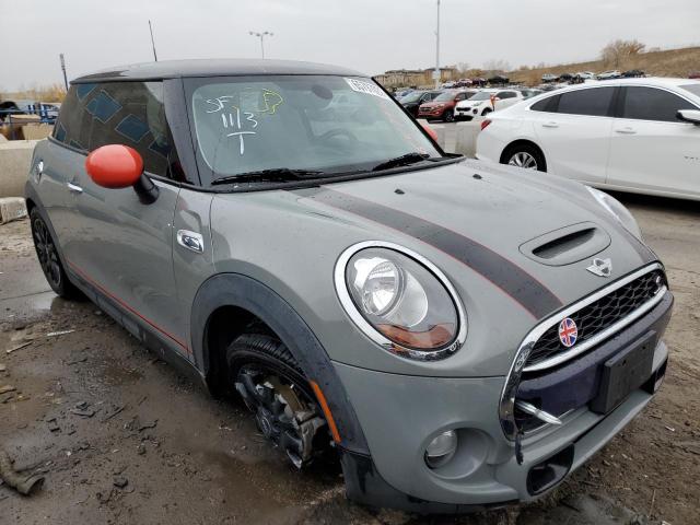 MINI COOPER S 2017 with VIN WMWXP7C3XH3C61946 - Photo from auction