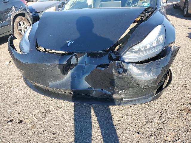 Photo 9 from auction – 2018 TESLA MODEL 3 with VIN 5YJ3E1EB2JF118701