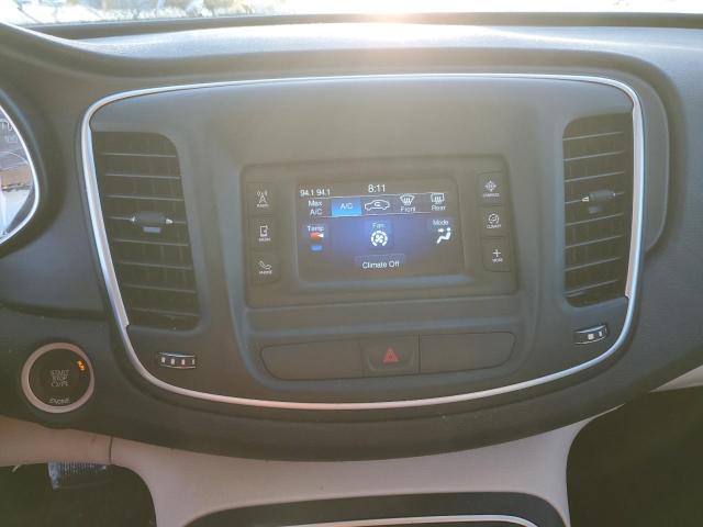 Photo 9 from auction – 2015 CHRYSLER 200 LIMITE with VIN 1C3CCCABXFN548965