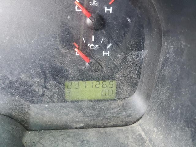 Photo 8 from auction – 2004 FORD F150 with VIN 1FTRF12W44KD83769