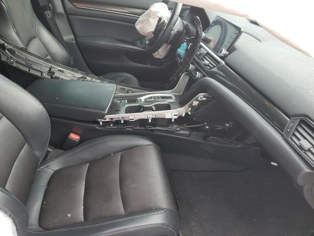 Photo 5 from auction – 2018 HONDA ACCORD SPO with VIN 1HGCV2F33JA017271