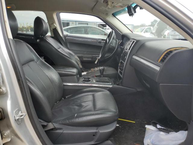 Photo 5 from auction – 2010 CHRYSLER 300 TOURIN with VIN 2C3CA5CV1AH297232