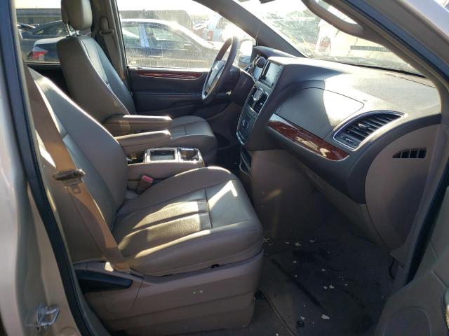 Photo 5 from auction – 2015 CHRYSLER TOWN & COU with VIN 2C4RC1BG8FR741445