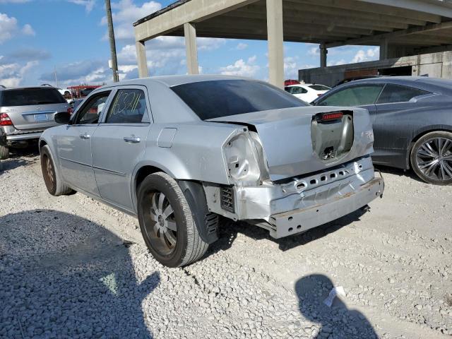 Photo 3 from auction – 2009 CHRYSLER 300 LX with VIN 2C3KA43D89H614562