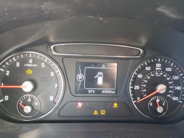 Photo 8 from auction – 2018 KIA SORENTO with VIN 5XYPG4A37GG088107