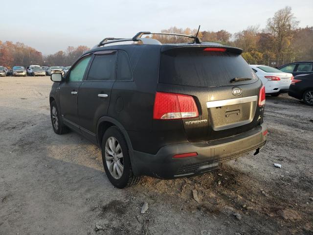 Photo 3 from auction – 2011 KIA SORENTO EX with VIN 5XYKUDA24BG001332