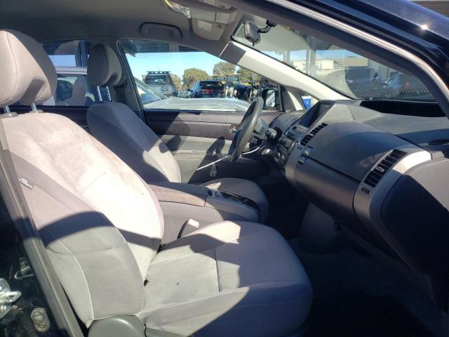 Photo 5 from auction – 2004 TOYOTA PRIUS with VIN JTDKB20U940091521