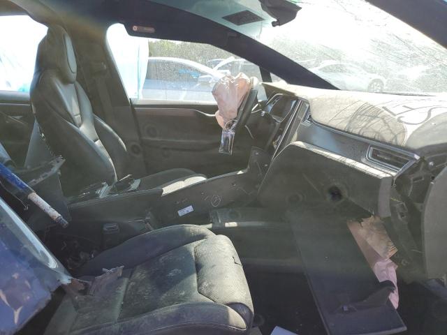 Photo 5 from auction – 2016 TESLA MODEL X with VIN 5YJXCAE29GF006963
