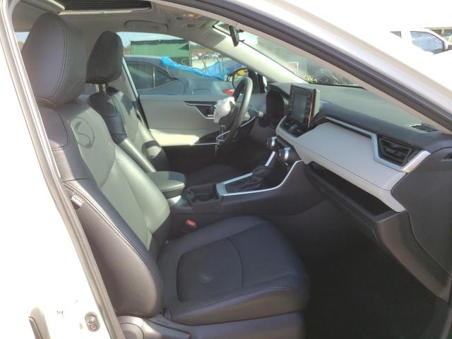 Photo 5 from auction – 2021 TOYOTA RAV4 XLE with VIN 2T3W1RFV3MC166983