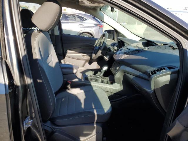 Photo 5 from auction – 2017 FORD ESCAPE S with VIN 1FMCU0F77HUE24054