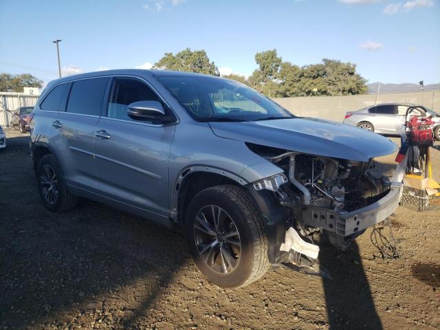 TOYOTA HIGHLANDER 2018 with VIN 5TDBZRFH7JS489267 - Photo from auction