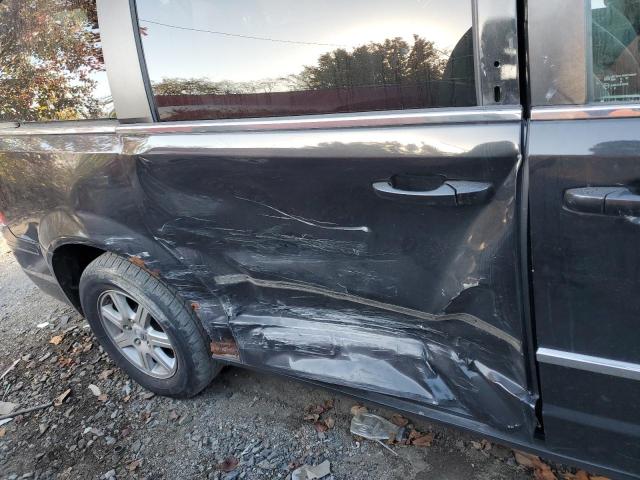 Photo 9 from auction – 2010 CHRYSLER TOWN & COU with VIN 2A4RR5D16AR305274