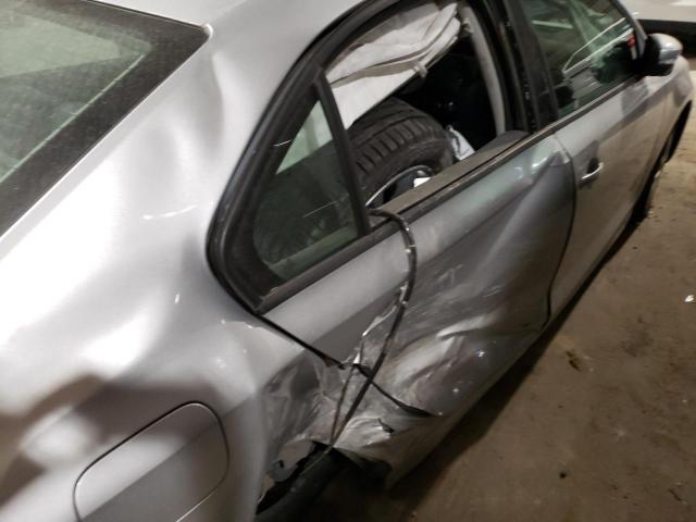Photo 9 from auction – 2012 VOLKSWAGEN JETTA SE with VIN 3VWBP7AJ7CM076687