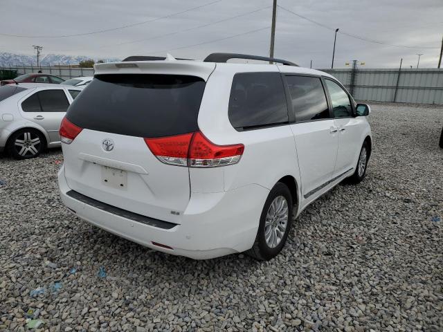 Photo 4 from auction – 2014 TOYOTA SIENNA XLE with VIN 5TDYK3DC6ES491195