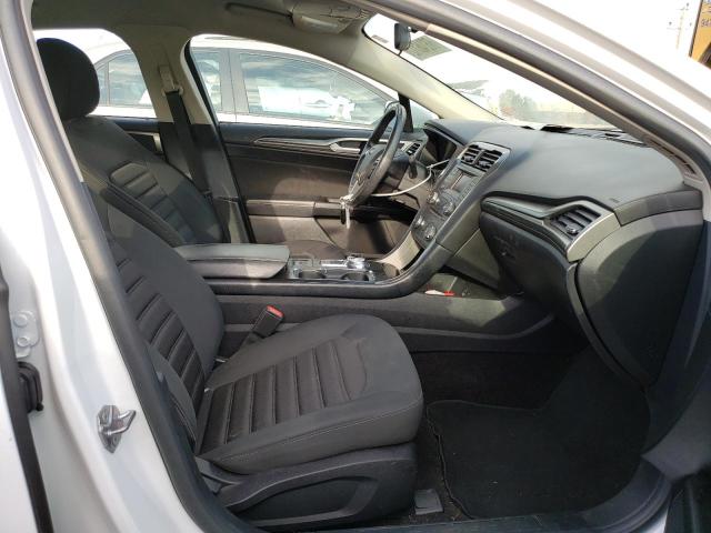 Photo 5 from auction – 2017 FORD FUSION S with VIN 3FA6P0G75HR269671